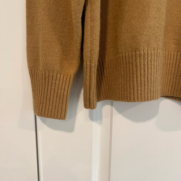 Banana Republic Women's Camel Brown Crewneck Sweater Size XL - Picture 2 of 8